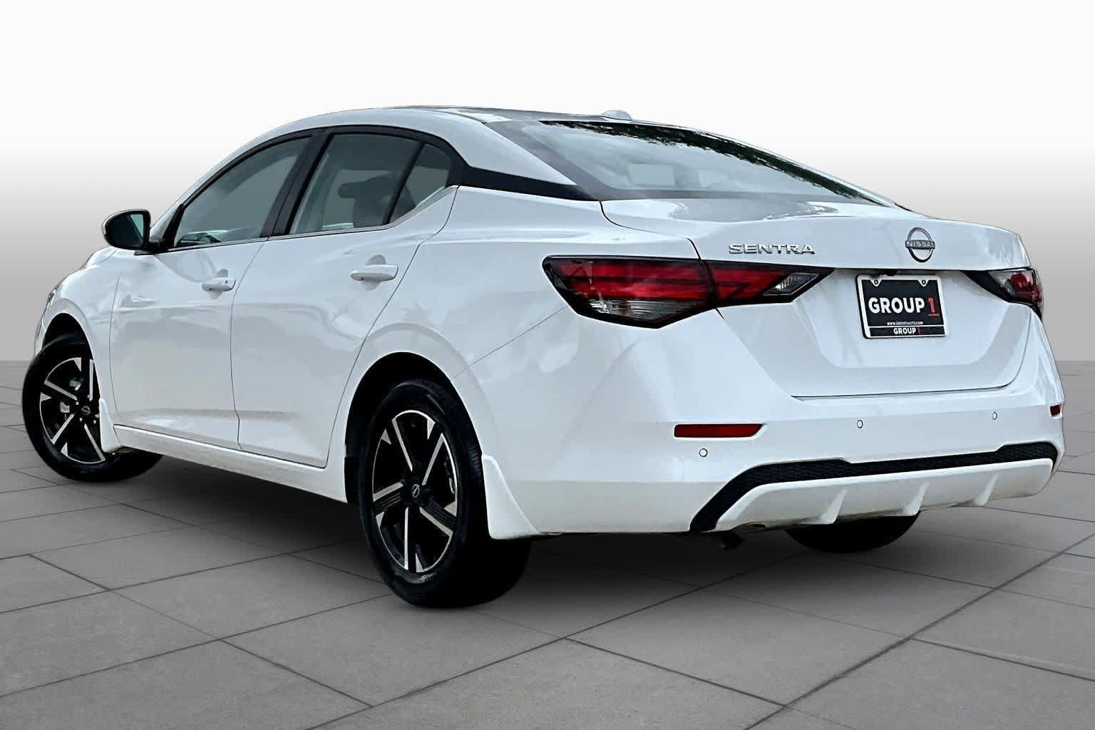 Used 2025 Nissan Sentra SV w/ Trunk Package FWD image 11