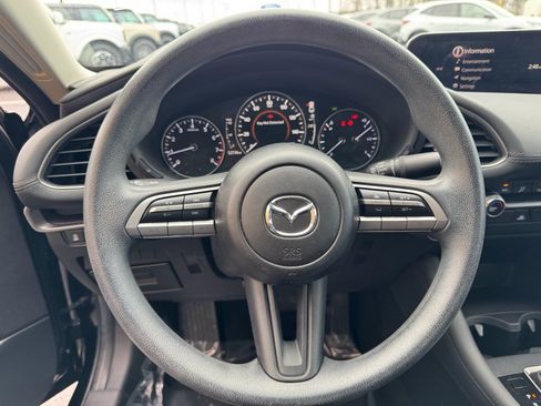 Used 2021 MAZDA MAZDA3 s image 16
