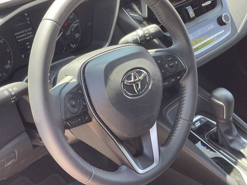 Used 2024 Toyota Corolla SE w/ SE Package FWD image 12