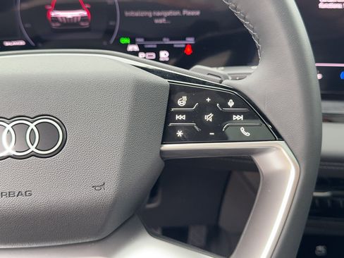 New 2025 Audi Q6 e-tron Premium image 22