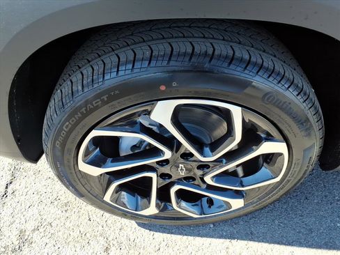 New 2026 Chevrolet Trax RS w/ Driver Confidence Package image 8