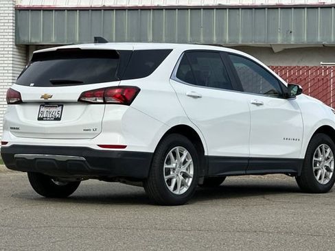 Used 2024 Chevrolet Equinox LT AWD/4WD image 4