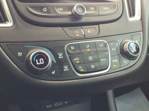 Used 2023 Chevrolet Malibu LT FWD image 27