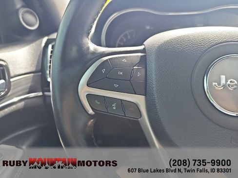 Used 2021 Jeep Grand Cherokee Limited AWD/4WD image 19