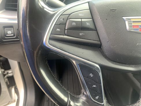 Used 2018 Cadillac XT5 Premium Luxury FWD image 19