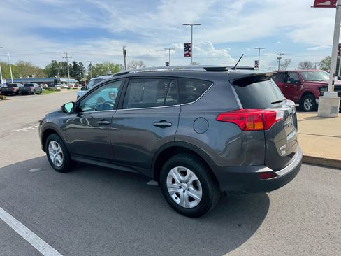 Used 2013 Toyota RAV4 LE image 5