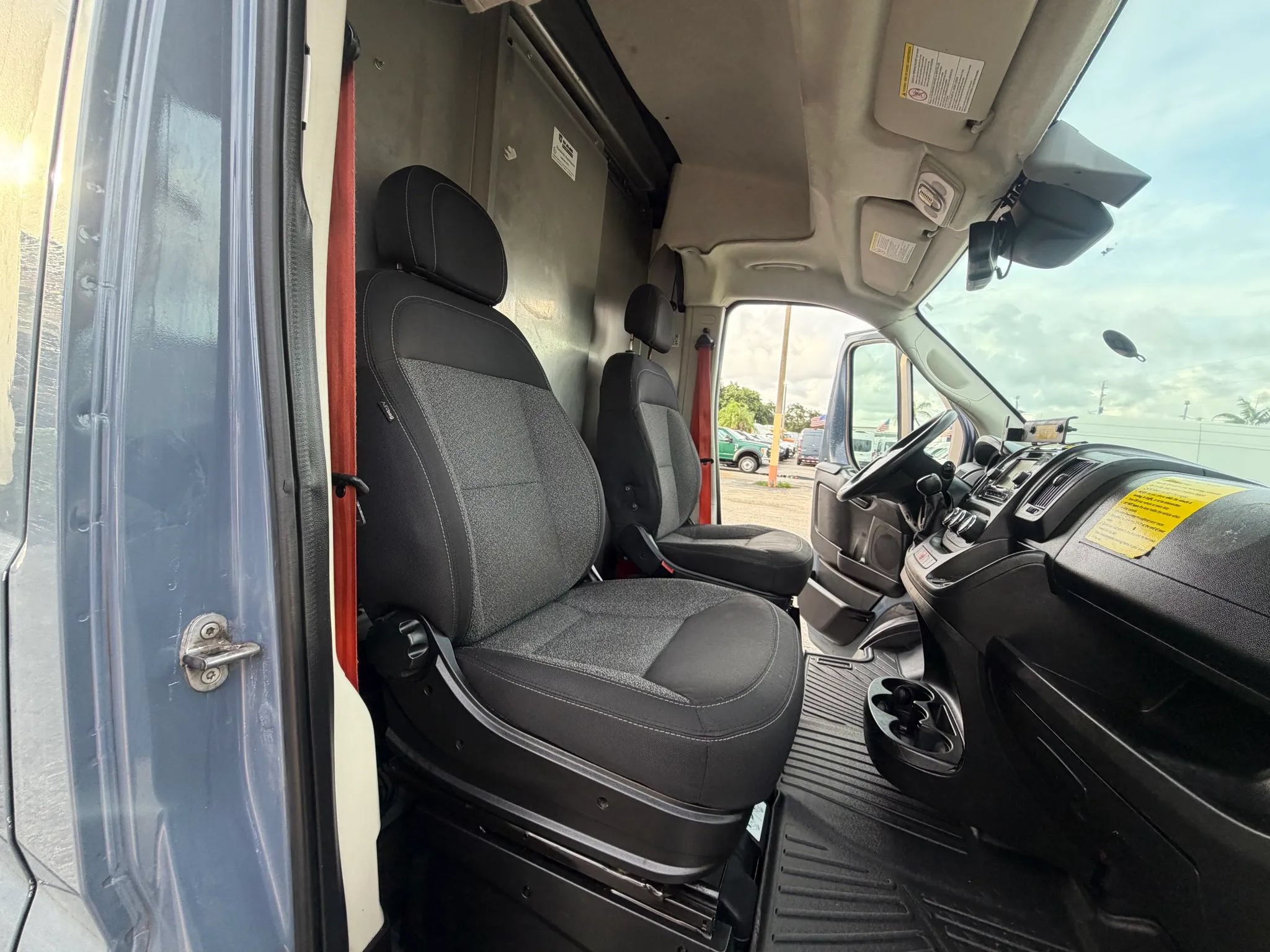 Used 2021 RAM ProMaster 3500 FWD image 19