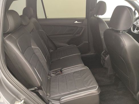 Used 2023 Volkswagen Tiguan SEL R-Line AWD/4WD image 19