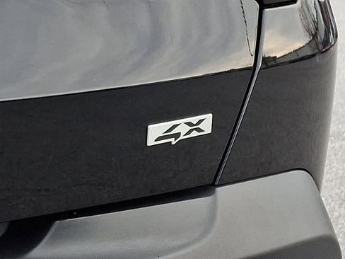 Used 2023 Kia Sorento LX image 29