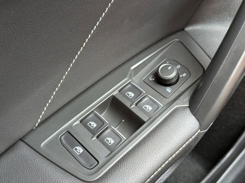 Certified 2024 Volkswagen Tiguan SEL R-Line image 26