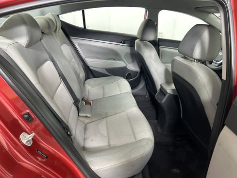 Used 2017 Hyundai Elantra SE FWD image 25