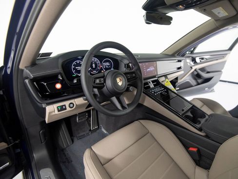 New 2026 Porsche Panamera 4 AWD/4WD image 16