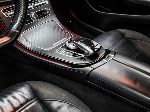 Used 2018 Mercedes-Benz E 43 AMG 4MATIC Sedan image 21