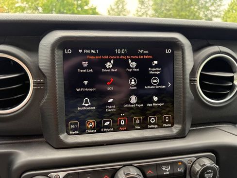 Used 2023 Jeep Wrangler Unlimited Sahara w/ Cold Weather Group AWD/4WD image 21