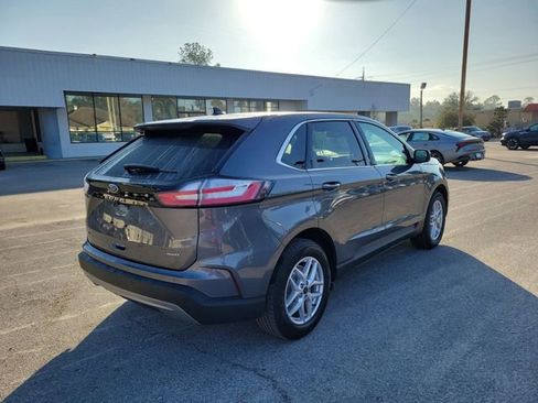 Used 2024 Ford Edge SEL image 2