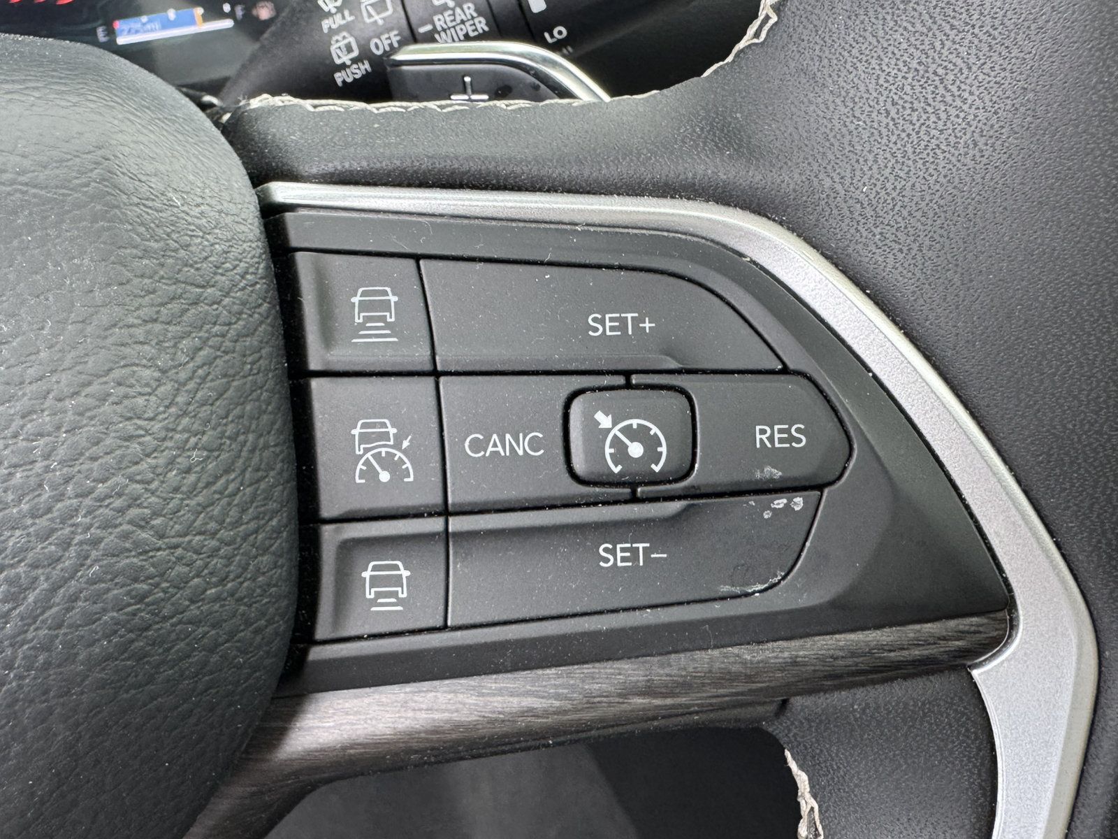Used 2024 Jeep Grand Cherokee Limited 4xe AWD/4WD image 33