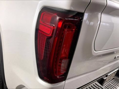 Used 2024 GMC Sierra 1500 Denali Ultimate AWD/4WD image 23