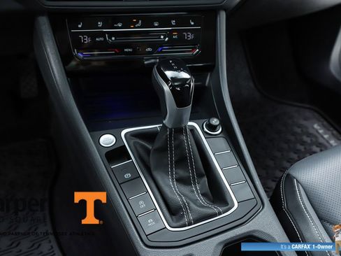 Used 2025 Volkswagen Jetta SEL image 24