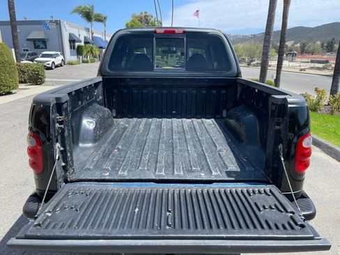 Used 2001 Ford F150 Lariat AWD/4WD image 10