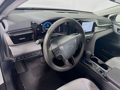 Used 2025 Toyota Camry LE FWD image 10