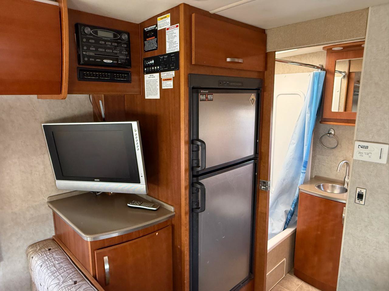 Used 2008 Dodge Sprinter 3500 RWD image 14