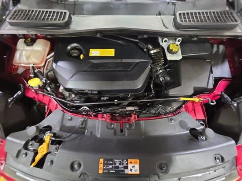 Used 2016 Ford Escape SE w/ Equipment Group 201A FWD image 47