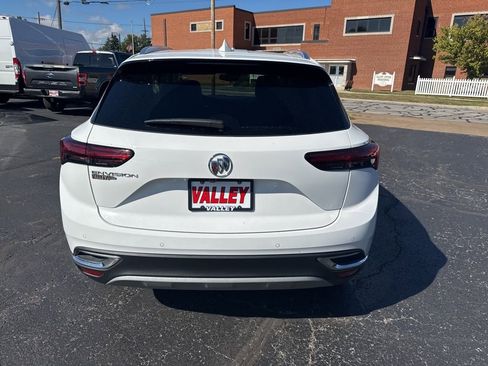 Used 2022 Buick Envision Essence w/ Safety Package image 10