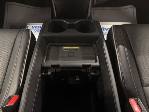 Used 2024 Honda Odyssey Elite image 22