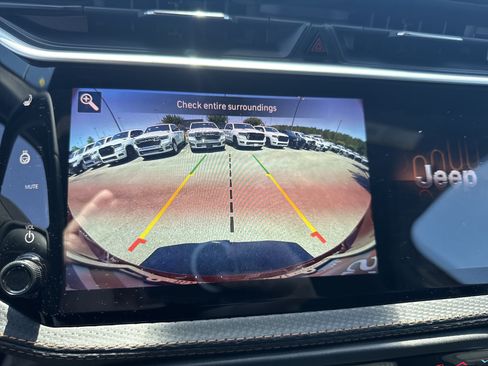 New 2026 Jeep Cherokee Limited AWD/4WD image 18