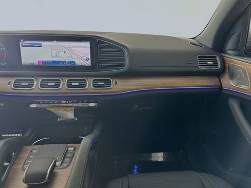 New 2026 Mercedes-Benz GLS 580 4MATIC image 24