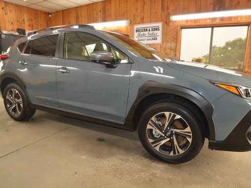 Used 2024 Subaru Crosstrek 2.0i Premium AWD/4WD image 4