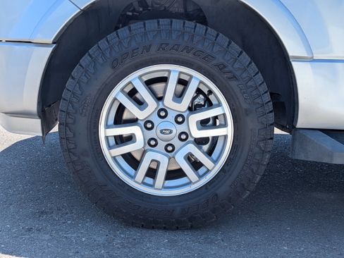 Used 2014 Ford Expedition XLT RWD image 46