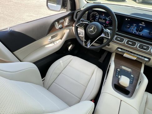 New 2026 Mercedes-Benz GLE 450 4MATIC image 16