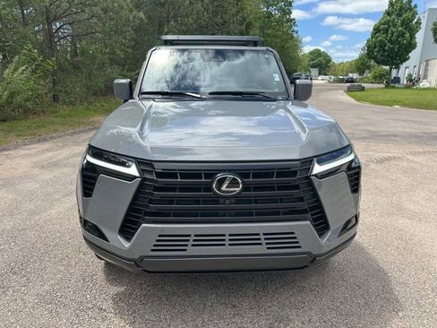 Used 2024 Lexus GX 550 w/ Accessory Package (31) image 9