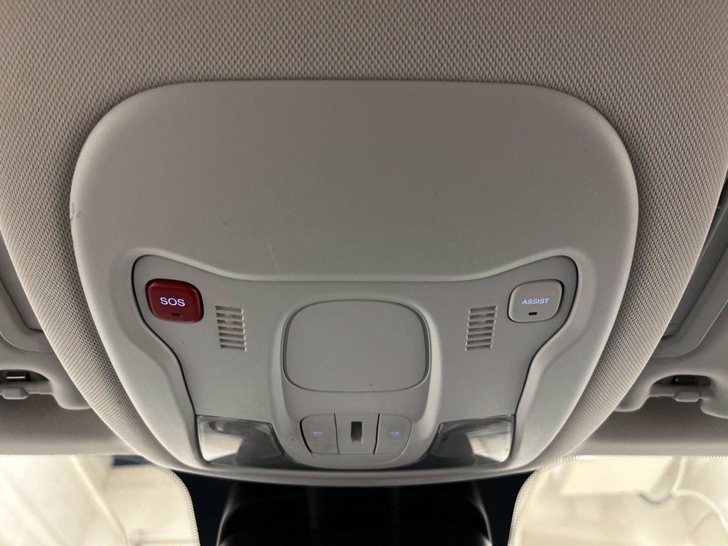 Used 2021 Jeep Renegade Latitude AWD/4WD image 26