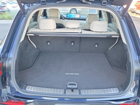 Certified 2023 Genesis GV70 2.5T image 22