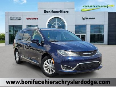 Used 2018 Chrysler Pacifica Touring-L
