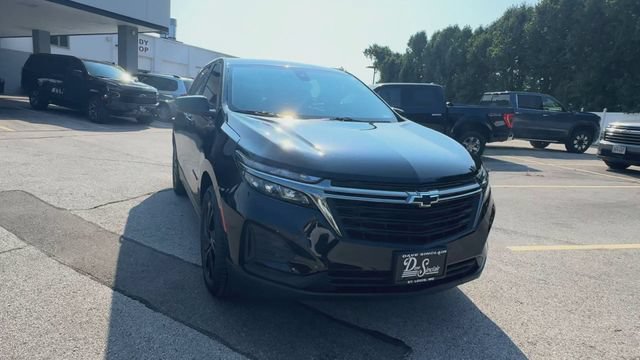 Used 2024 Chevrolet Equinox LS w/ Midnight Edition FWD image 3