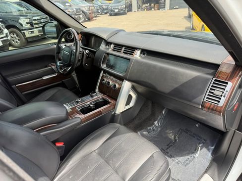 Used 2017 Land Rover Range Rover Supercharged AWD/4WD image 21