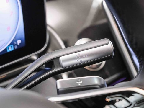 New 2026 Mercedes-Benz S 500 4MATIC image 16