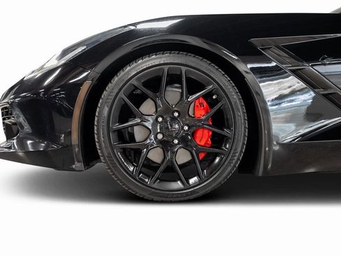 Used 2019 Chevrolet Corvette Stingray Coupe w/ Carbon Flash Badge Package image 14
