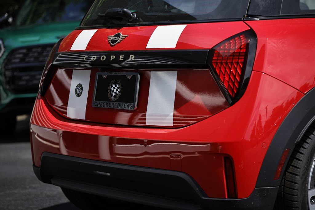 New 2026 MINI Cooper 2-Door Hardtop FWD image 9