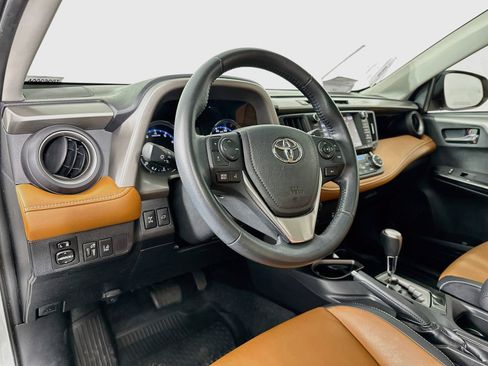 Used 2016 Toyota RAV4 Limited AWD/4WD image 9
