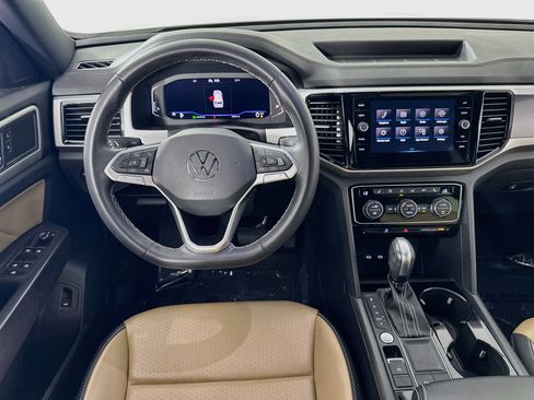 Used 2023 Volkswagen Atlas Cross Sport SE FWD image 21