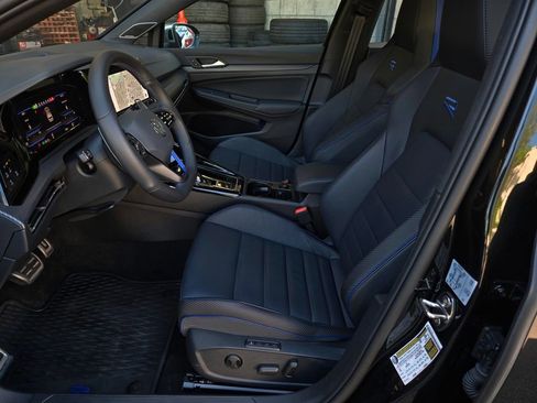 Used 2024 Volkswagen Golf R AWD/4WD image 21