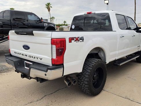 Used 2018 Ford F250 Lariat w/ Lariat Ultimate Package AWD/4WD image 4