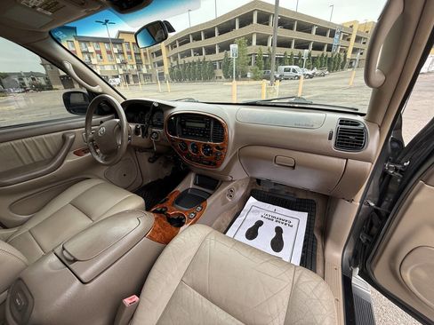 Used 2004 Toyota Tundra Limited image 32