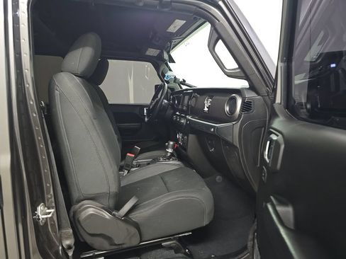 Used 2019 Jeep Wrangler Unlimited Sport S AWD/4WD image 13