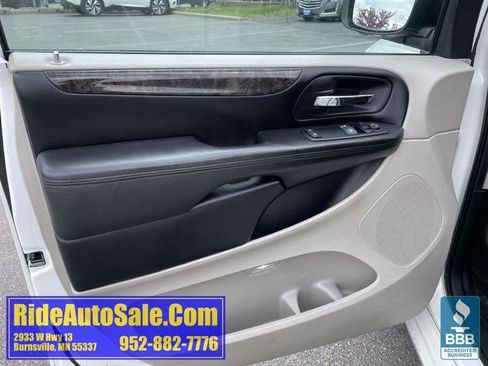 Used 2011 Dodge Grand Caravan Express FWD image 9