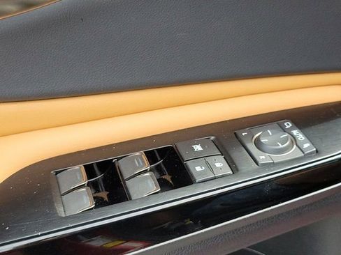 Used 2024 Lexus ES 300h Ultra Luxury w/ Accessory Package (Z2) image 30